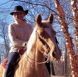 Meet your Posher, Traci